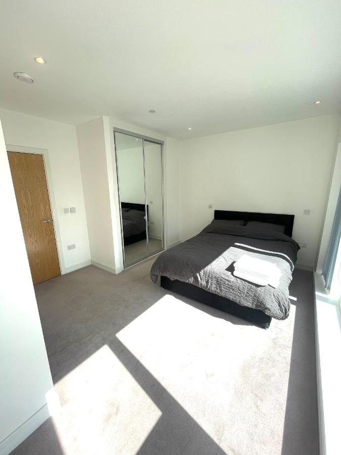Luxury London Apartment - Steps To East Croydon Train Station מראה חיצוני תמונה